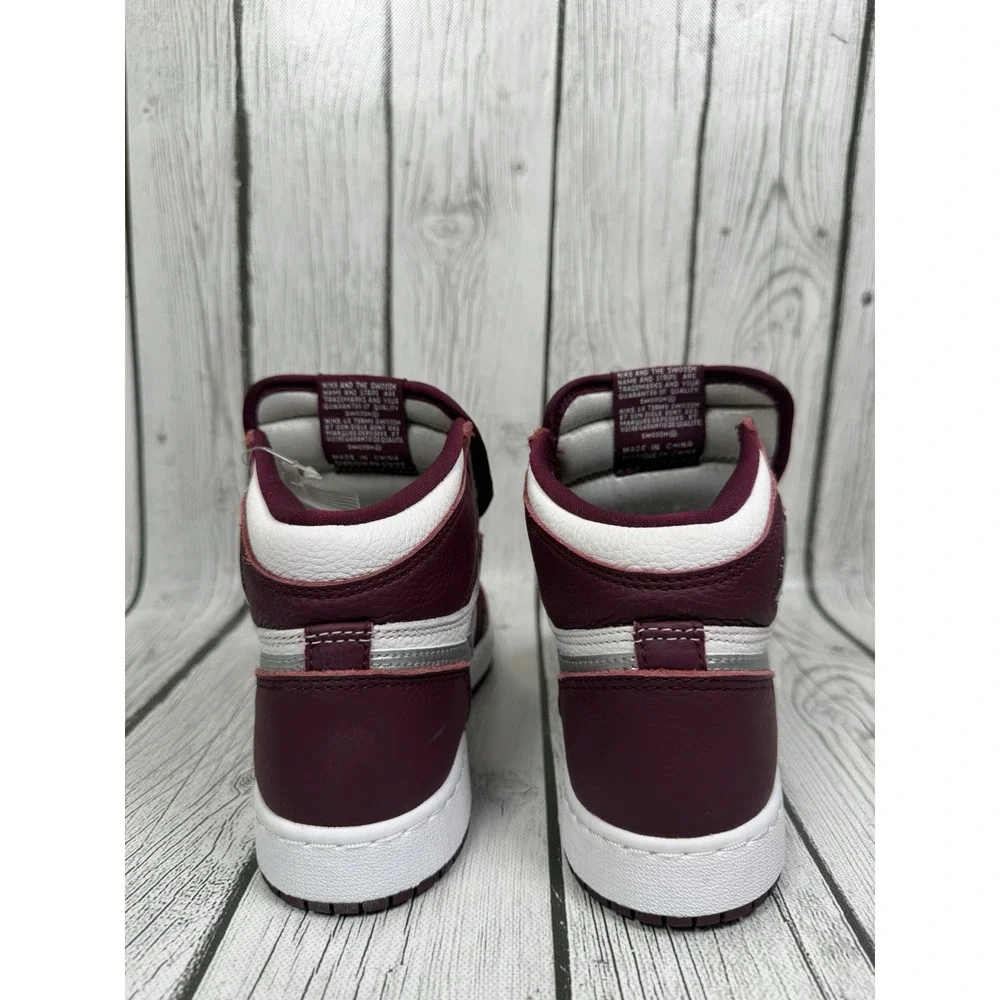 Nike Air Jordan 1 Retro High OG GS High Top Bordeaux/White/Silver 4Y 575441-611